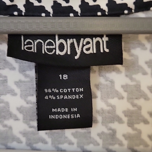 LANE BRYANT Monochrome Houndstooth Long Sleeve Button Down Shirt - Picture 4 of 7